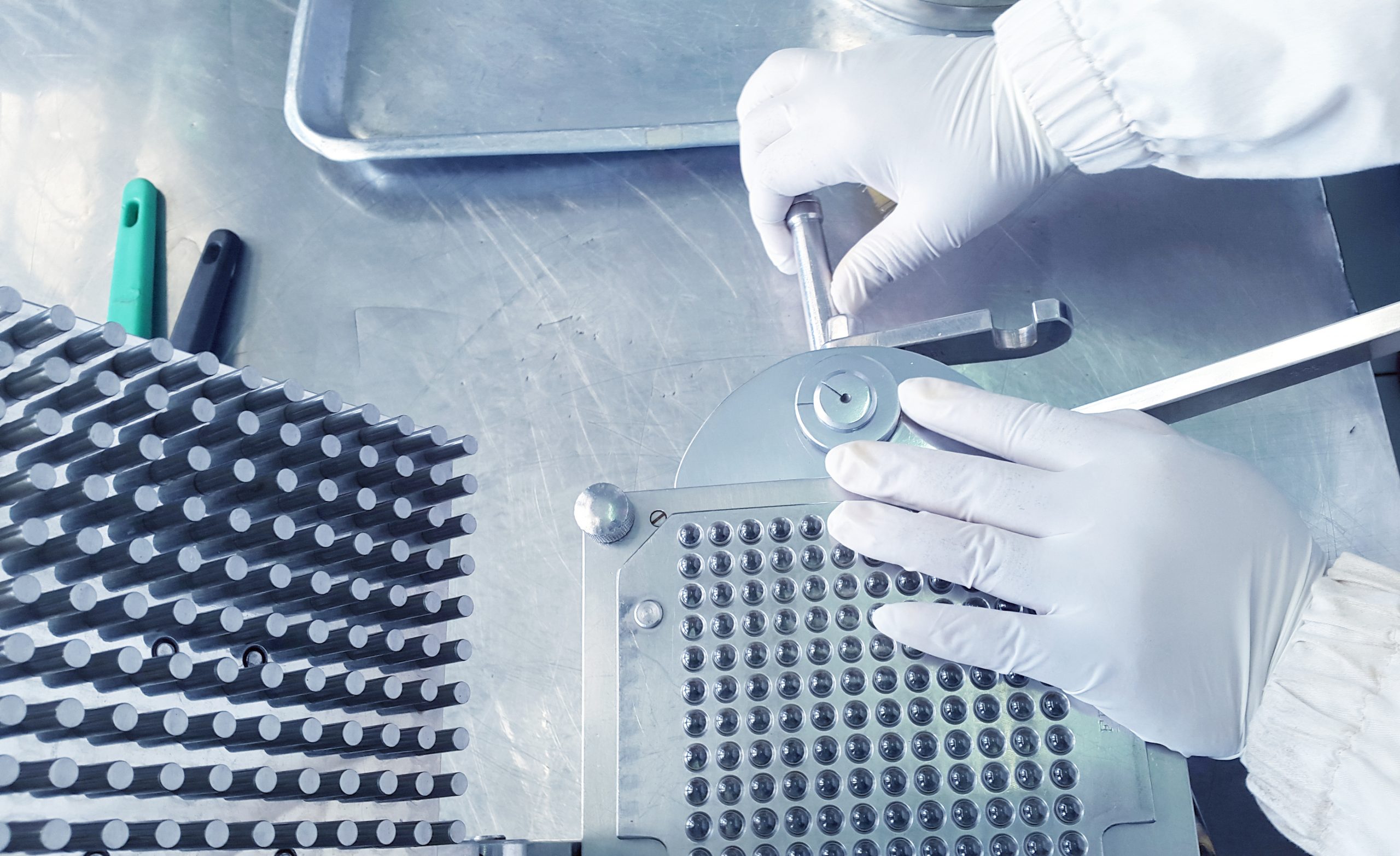 PHÁT TRIỂN ĐỘT PHÁ NGÀNH DƯỢC BẰNG CHUYỂN GIAO CÔNG NGHỆ